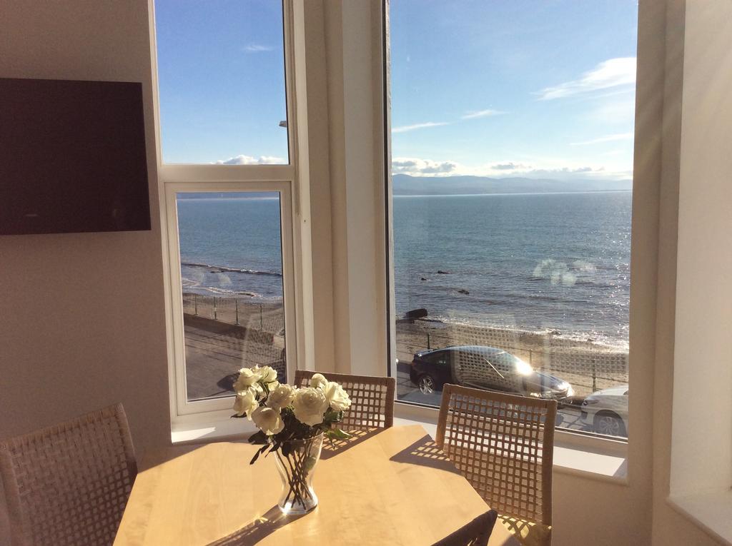 Marine Terrace Apartments Criccieth Exterior foto